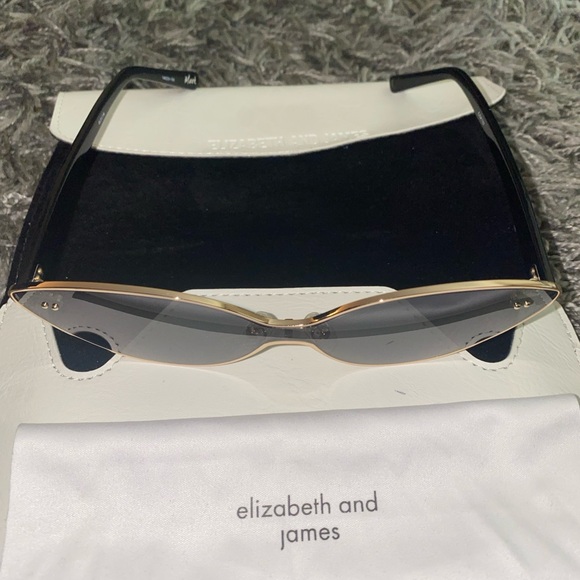 Elizabeth and James Sunglasses - Picture 4 of 8